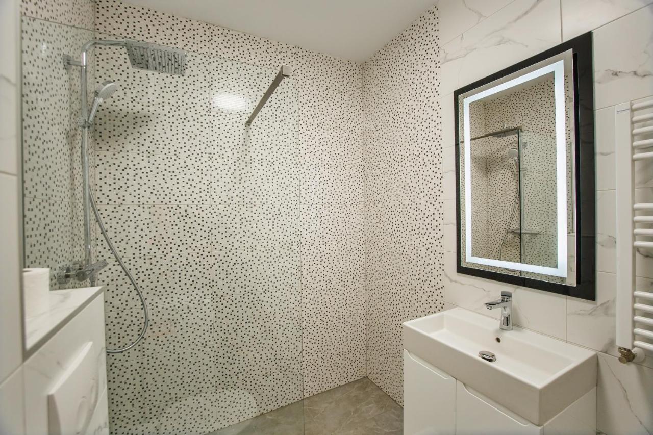 Fantastic Apartment At Prima Residence 오라데아 외부 사진